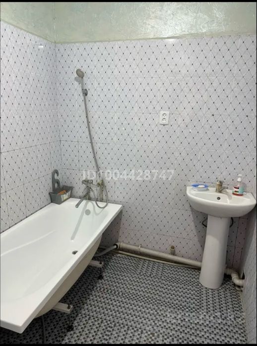 Квартира бир кыз керек