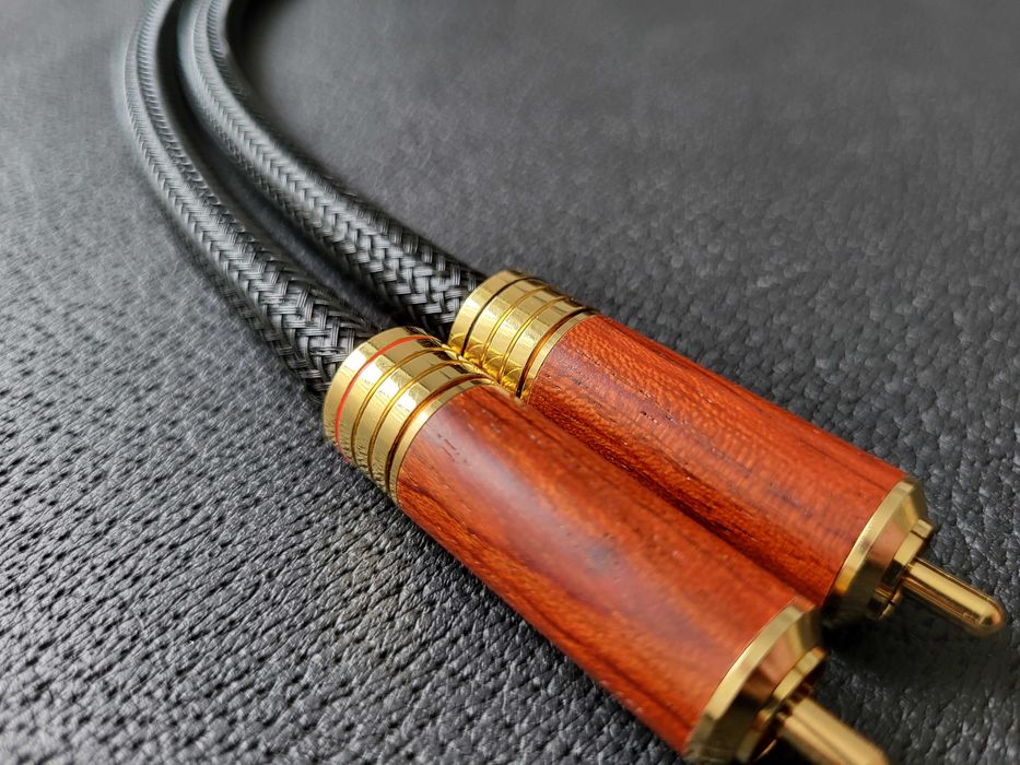 Cablu RCA–RCA Canare LV-77S – Handmade,Sunet Curat, Design Premium