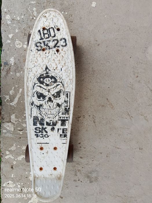 Продам скейтборд