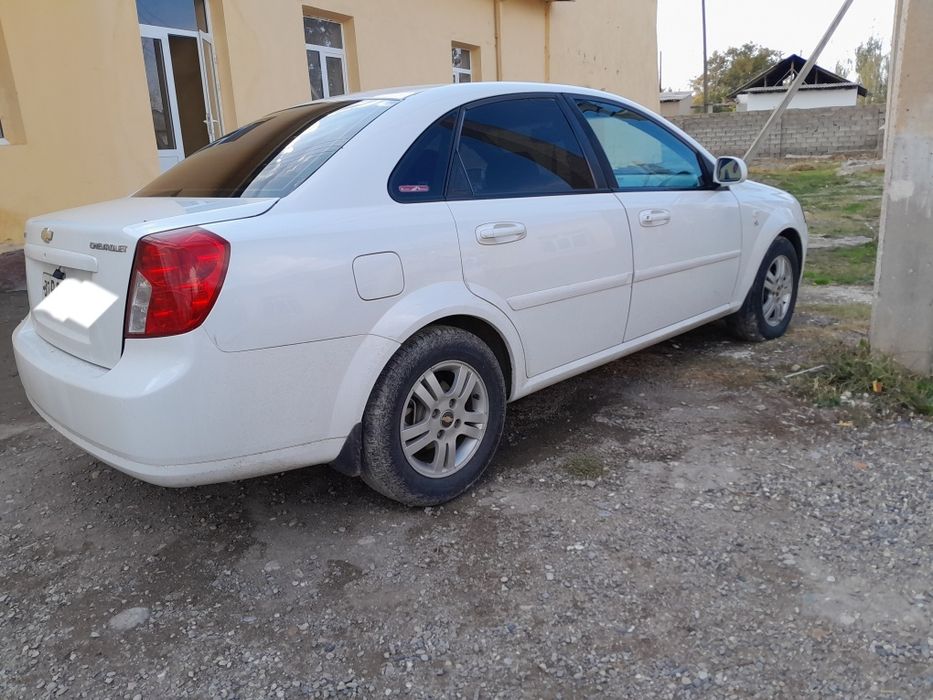 Lasetti sotiladi 1.8