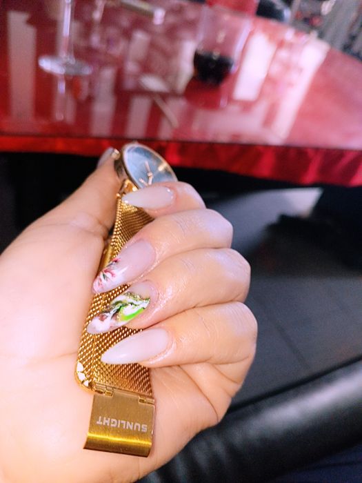 Наращивание нокти