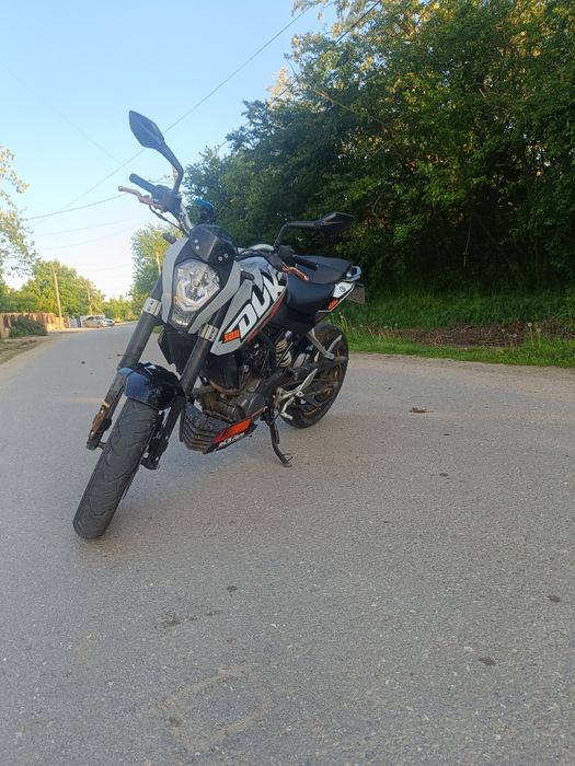 KTM Duke 125 2011 (nu yzf cbr gsxr)