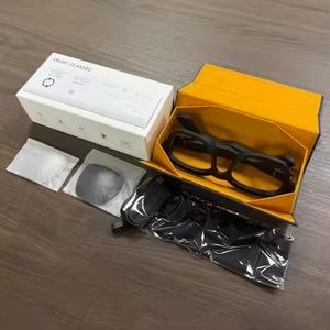 Srochno smart glasses g300l 32gb  yangi 2 kun ishlatilgan