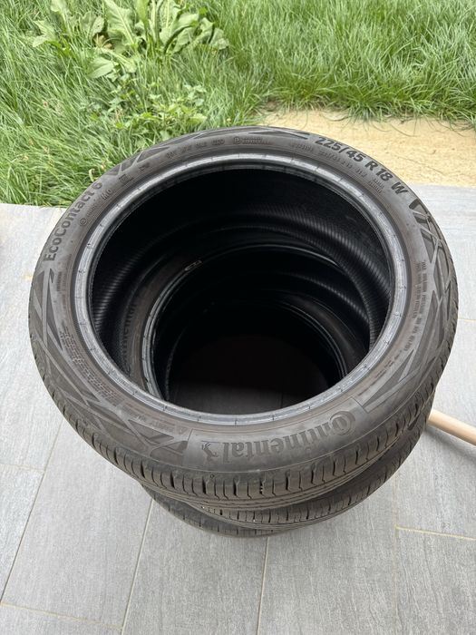 Vand 3 cauciucuri Continental de vara mercedes CLA 2022