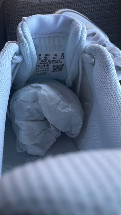 Adidasi puma nr 35,5 noi