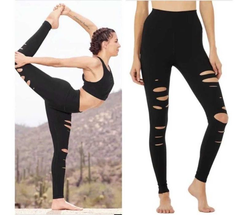 Alo Yoga Ripped Warrior комплект – спортен клин + бюстие