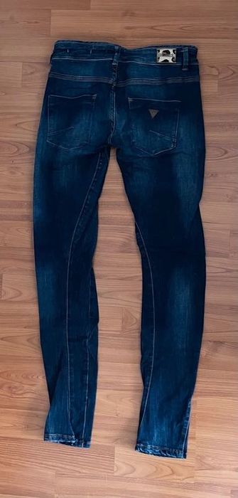 Blugi Guess, Morgan