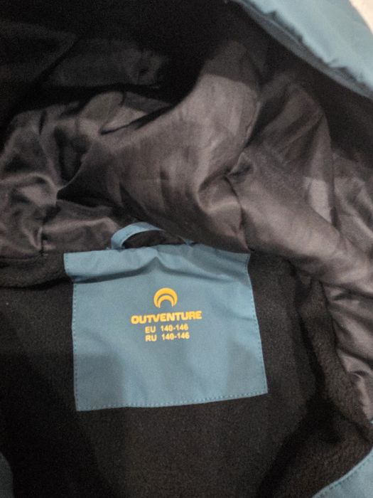 Продам куртку на мальчика.