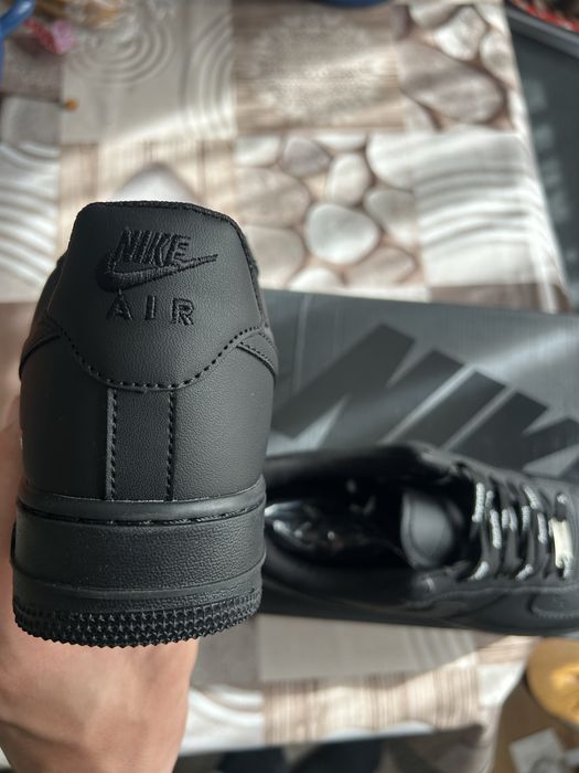 Black air force 1 supreme