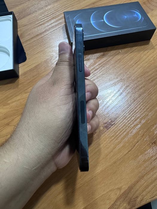 iPhone 12 pro sotiladi