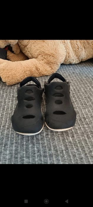 Sandale nike marimea 25
