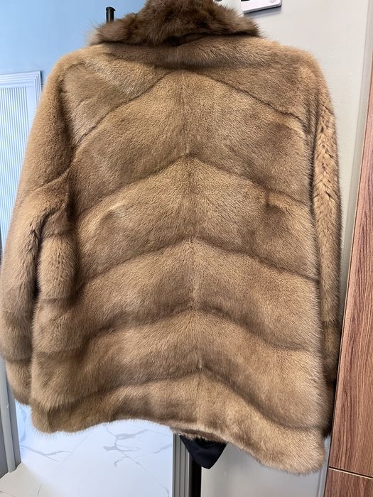 Продам норковую шубу