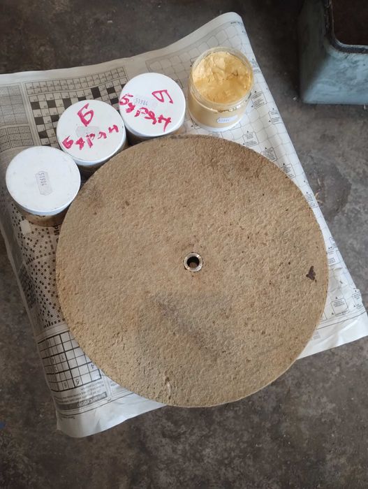 Големи вълнени кечета за полиране (Ф270 x дебелина 50 мм)