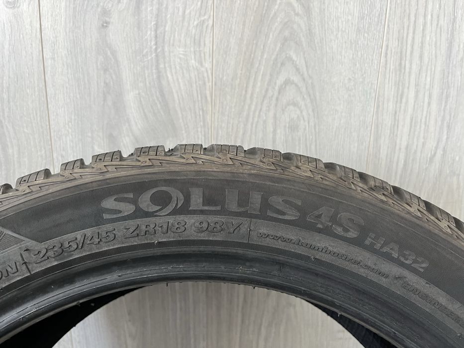 Всесезонни гуми 235/45/18 Kumho Solus 4S HA32
