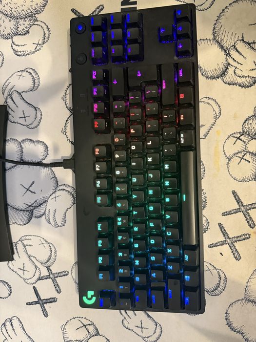 Logitech G Pro клавиатура
