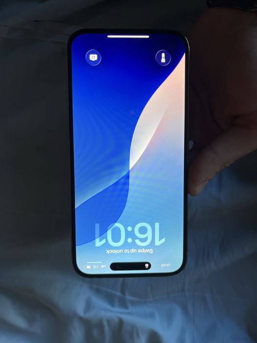 14 pro max gold colour