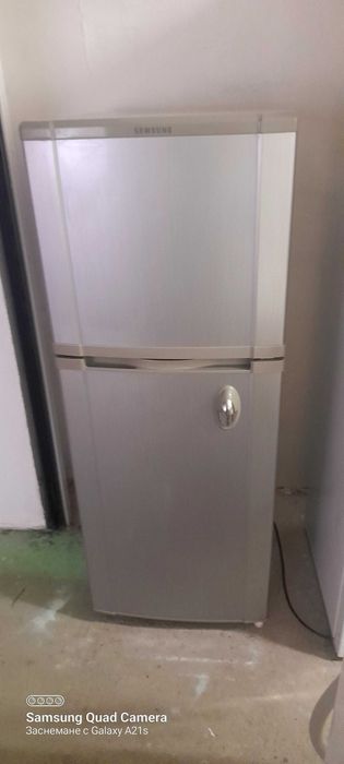 Хладилник Самсунг инокс 1,45 см