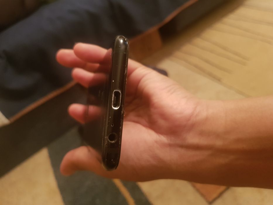 Продам Samsung A6 2018