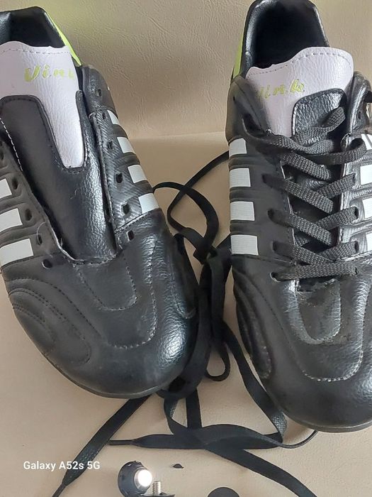Ghete fotbal  cu crampoane