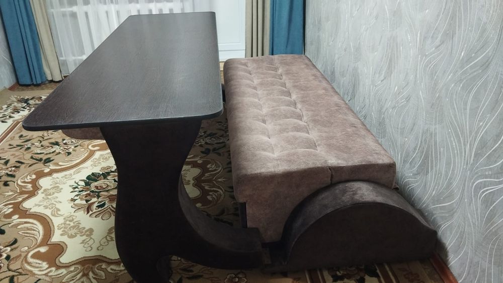 Продам диван в отличном состоянии