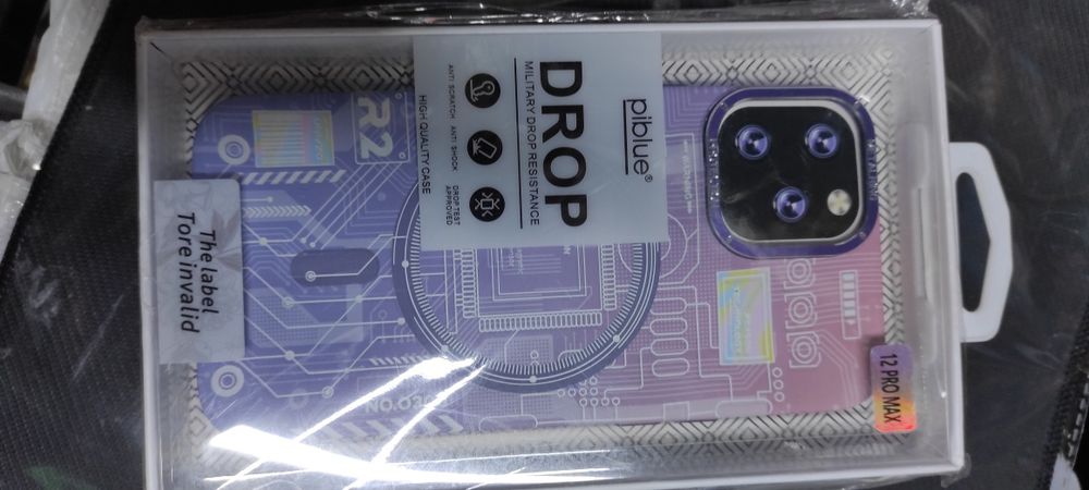 Продам чехлы на iPhone