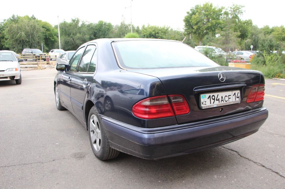 Mercedes benz E 200 МКПП6 1999г рестайлинг
