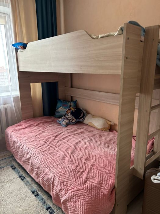 Двухярустная кровать