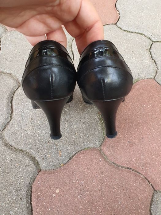 Pantofi cu toc din piele, negri, 35