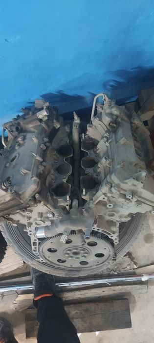 Продам двигатель Тойота 3,5