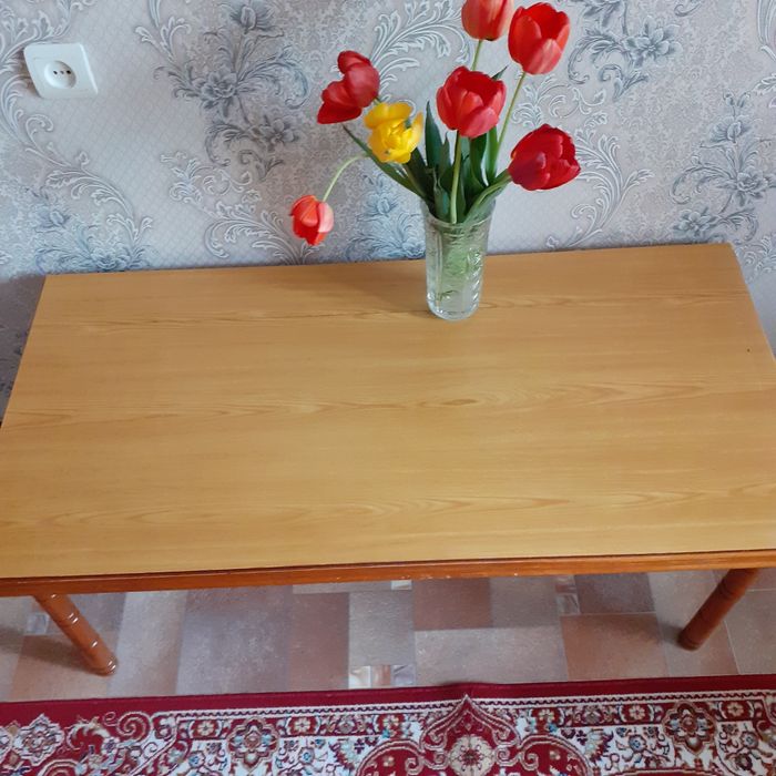 Продам журнальный столик