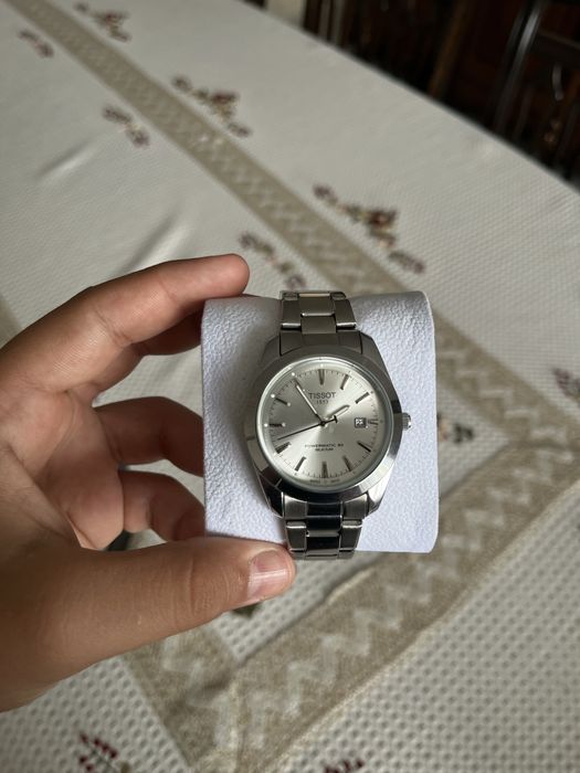 продам часы tissot