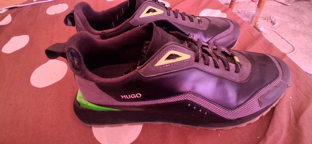 Adidași Hugo boss