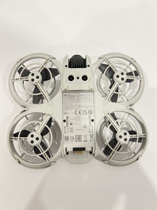DRONĂ DJI NEO FLY MORE COMBO in stare foarte bună