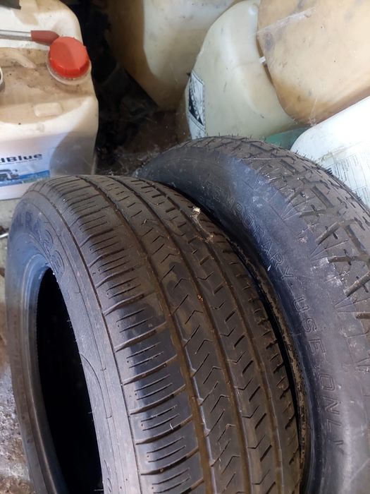 Vând 2 c uri 205 65 16c hankook