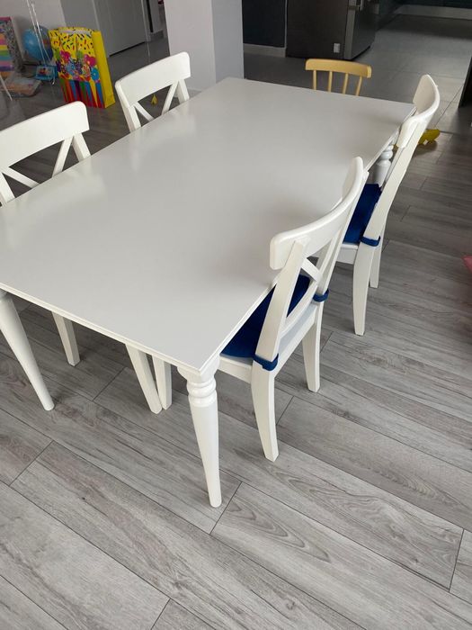 Masa scaune Rosenthorp IKEA