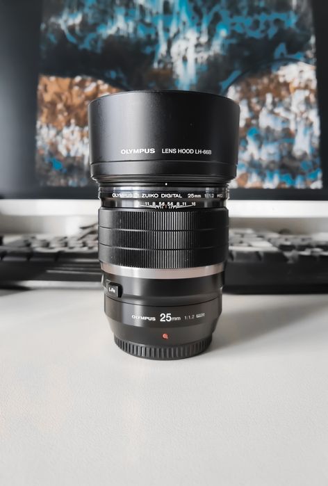 olympus 25mm, 45mm f/1.2 PRO, Grip Olympus HLD-9