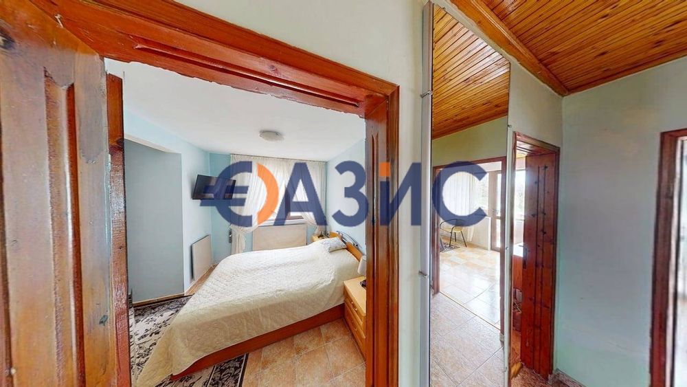 Продава се Четиристаен апартамент в с. Порой, Област Бургас - 132 кв.м за 328 €/кв.м - Снимка #12