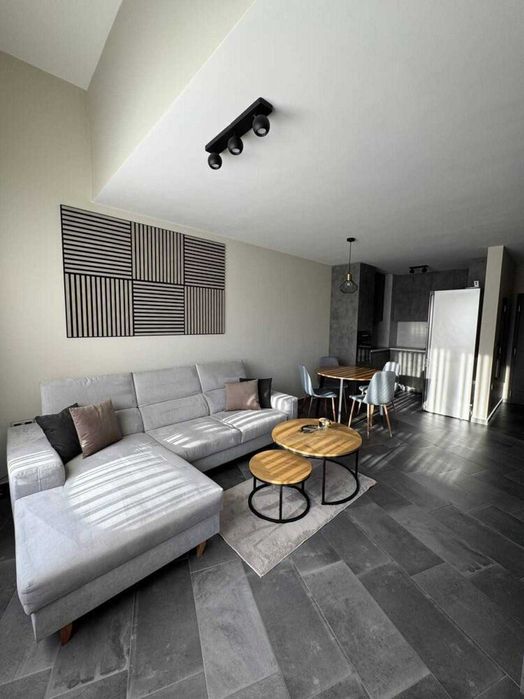 Продава се Двустаен апартамент в Пловдив, Център - 67 кв.м за 2239 €/кв.м - Снимка #2