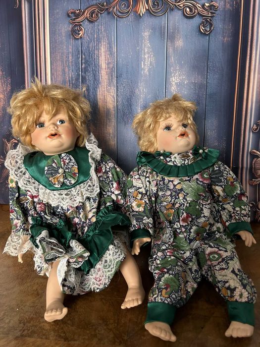 DN805 Papusi vechi cu cap de portelan cu gura deschisa 40cm ambele