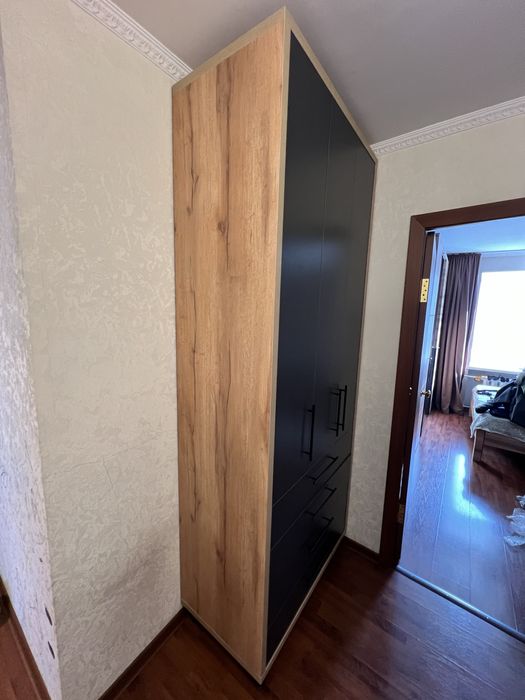 Продам прихожный шкаф