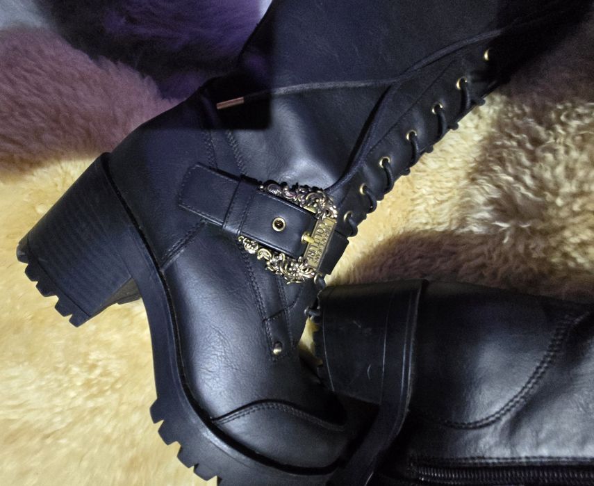 Versace Jeans Couture оригинални дамски ботуши 38 номер