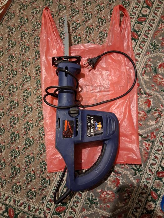 Fierastrau electric ,puternic cu sabie noua -Bosch,