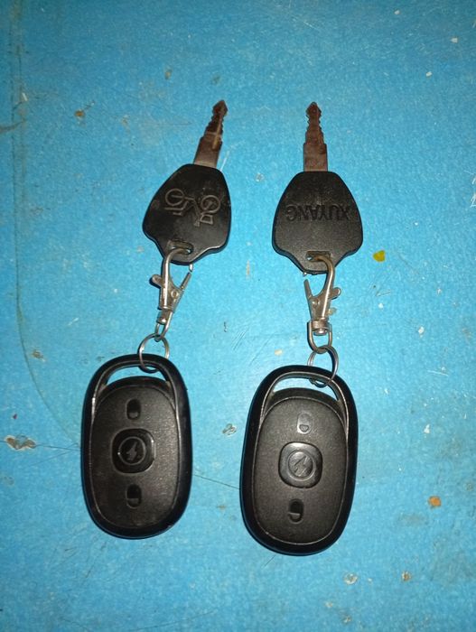 Skuter sotiladi akumlaturi 4 ta