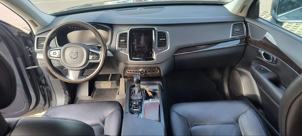 Volvo XC90 T5 – 2016 – 7 locuri – Automat – 163.200 km