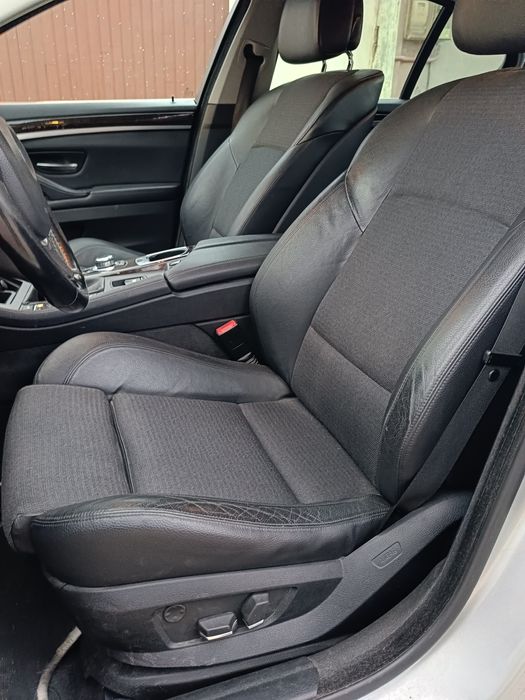 BMW SERIA 5 F10 525 2012 manuala