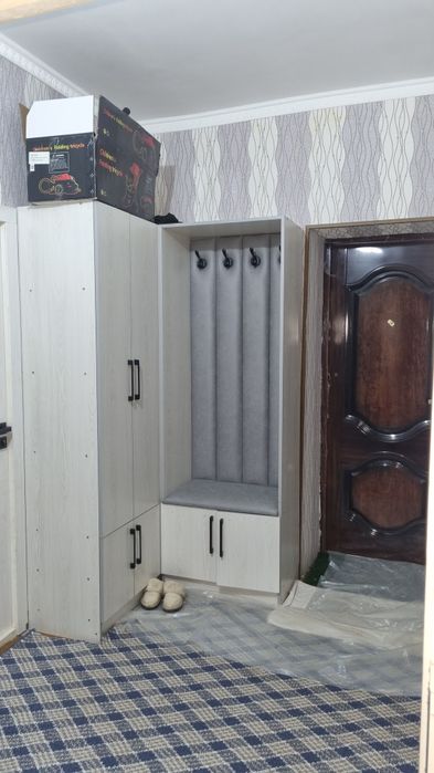 Nurobot shahrida 3 honali  UY SOTILADI