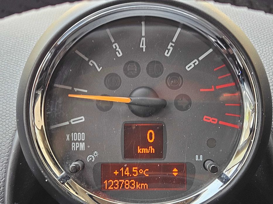 Vând MINI Countryman 2014 benzină