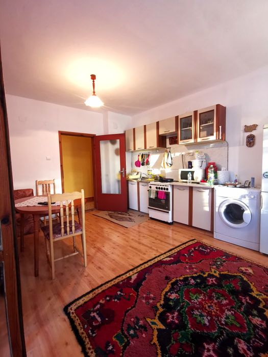 Продава се Четиристаен апартамент в Горна Оряховица - 105 кв.м за 905 €/кв.м - Снимка #2