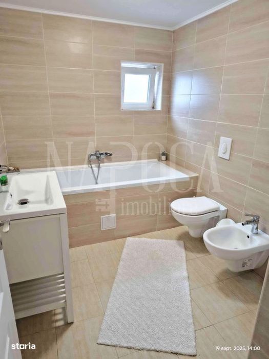 Apartament 4 camere de vanzare in Baciu