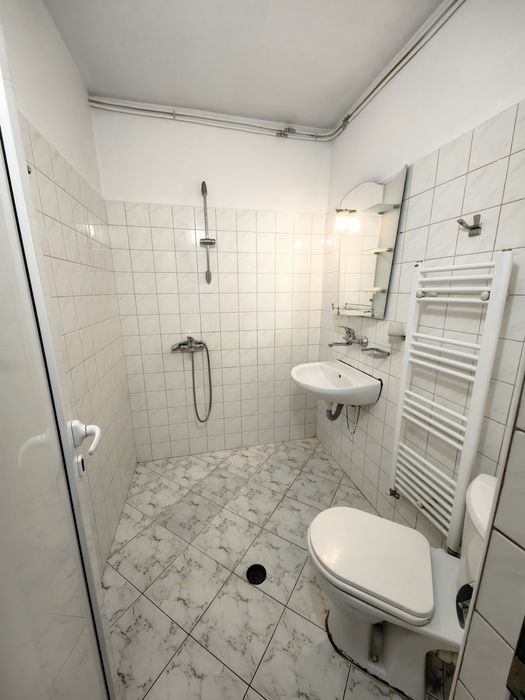 Продава се Тристаен апартамент в Плевен, Сторгозия - 102 кв.м за 2229 €/кв.м - Снимка #5